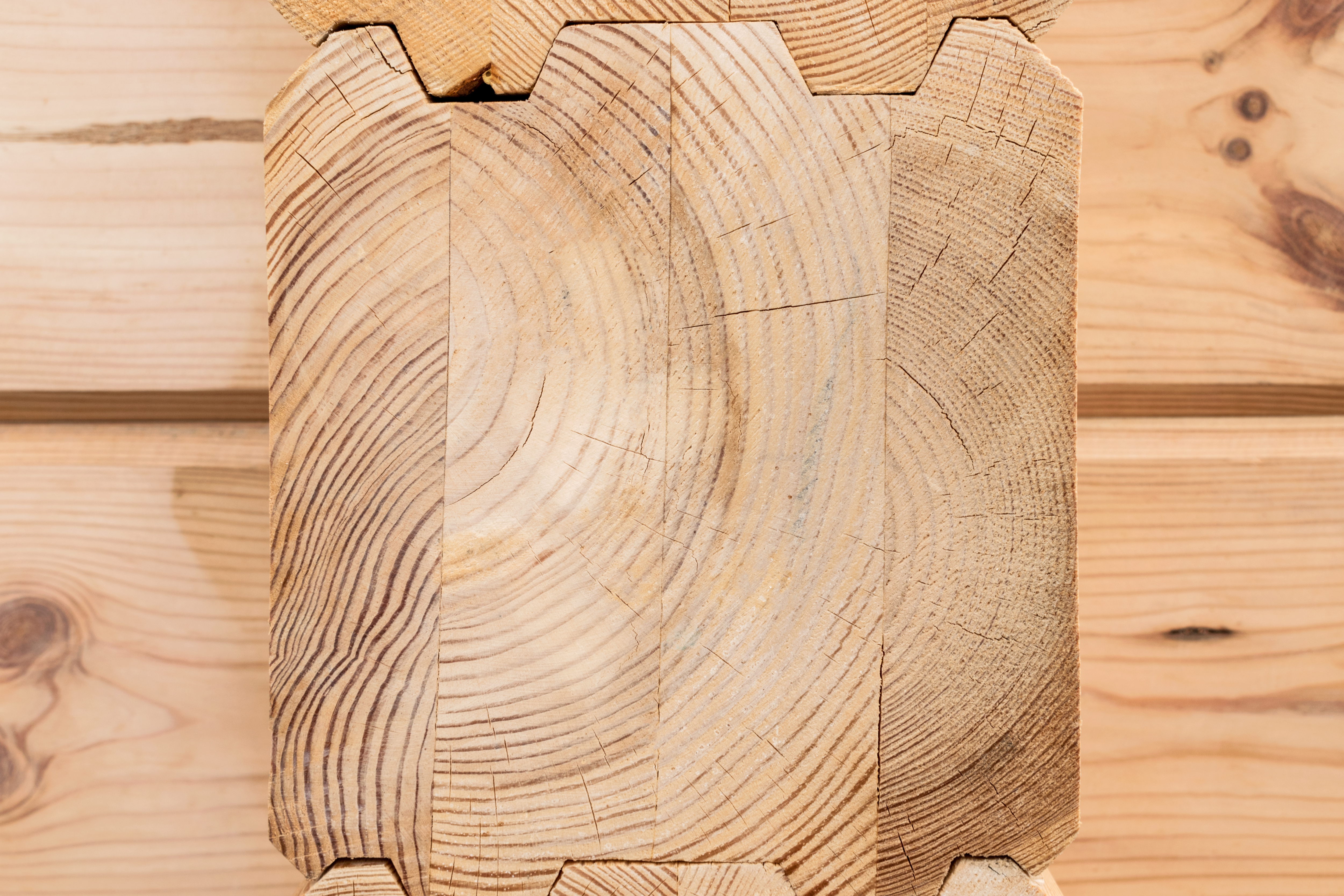 Ключ квадрат 10. Доска торцевая для бруса. Рейка под рамку с круглым торцом. Панно из деревянных брусков. Торец квадрата.